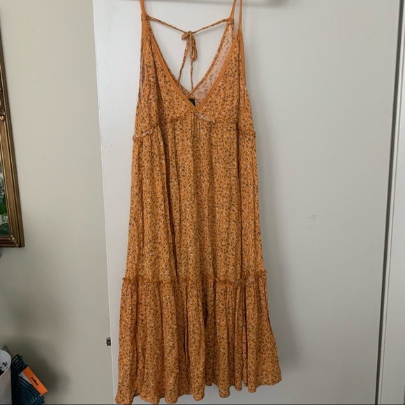 wild fable Dresses & Skirts - Mustard Yellow Flowy Pattern Dress- Size Large